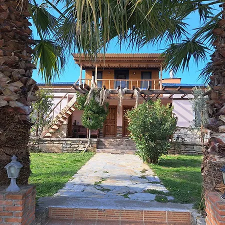 Guest house Troia *